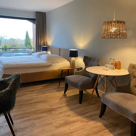 Hotel Ostseeblick 3*