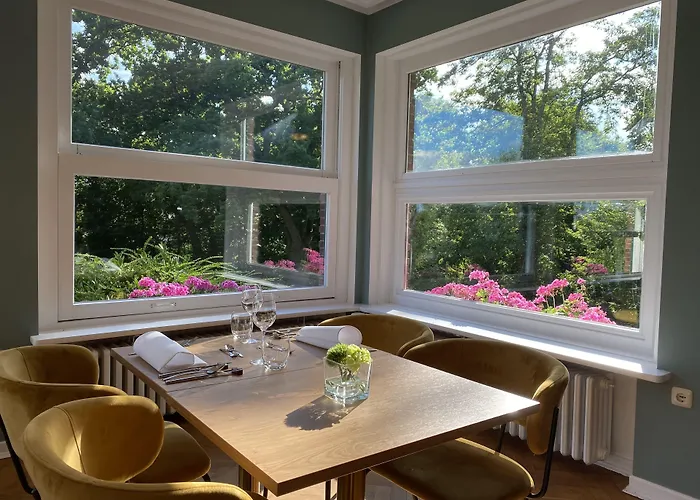 Ostseeblick Отель Лютенбург